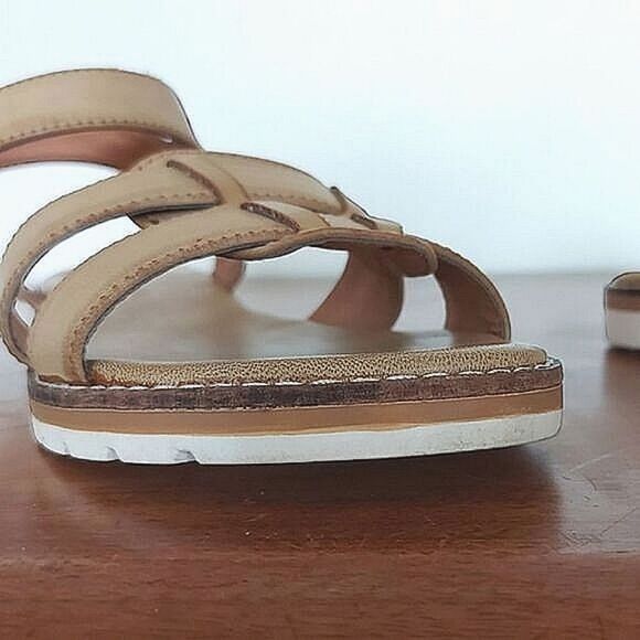 Chelsee Girl Diane oatmeal faux leather sandals 6.5 - Picture 12 of 15